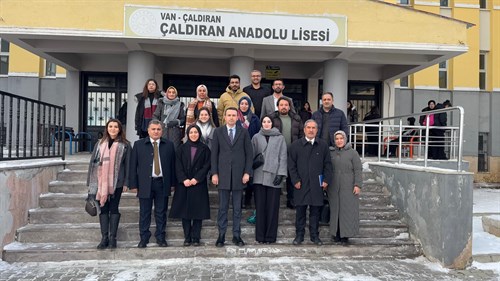 Kaymakam BAKAN Çaldıran Anadolu Lisesini Ziyaret Etti