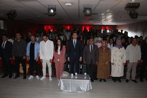 BİR NEFES BİR EZGİ